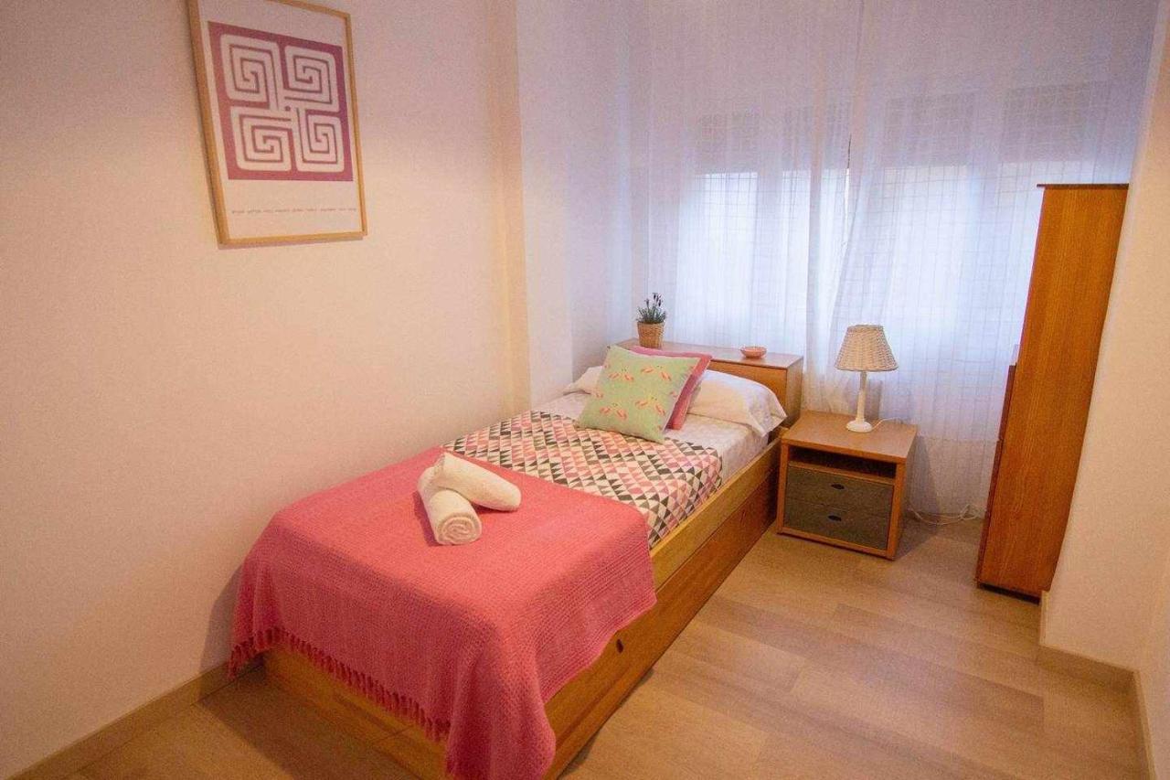 Апартаменты Habitahost Ramon Y Cajal Куэнка Экстерьер фото